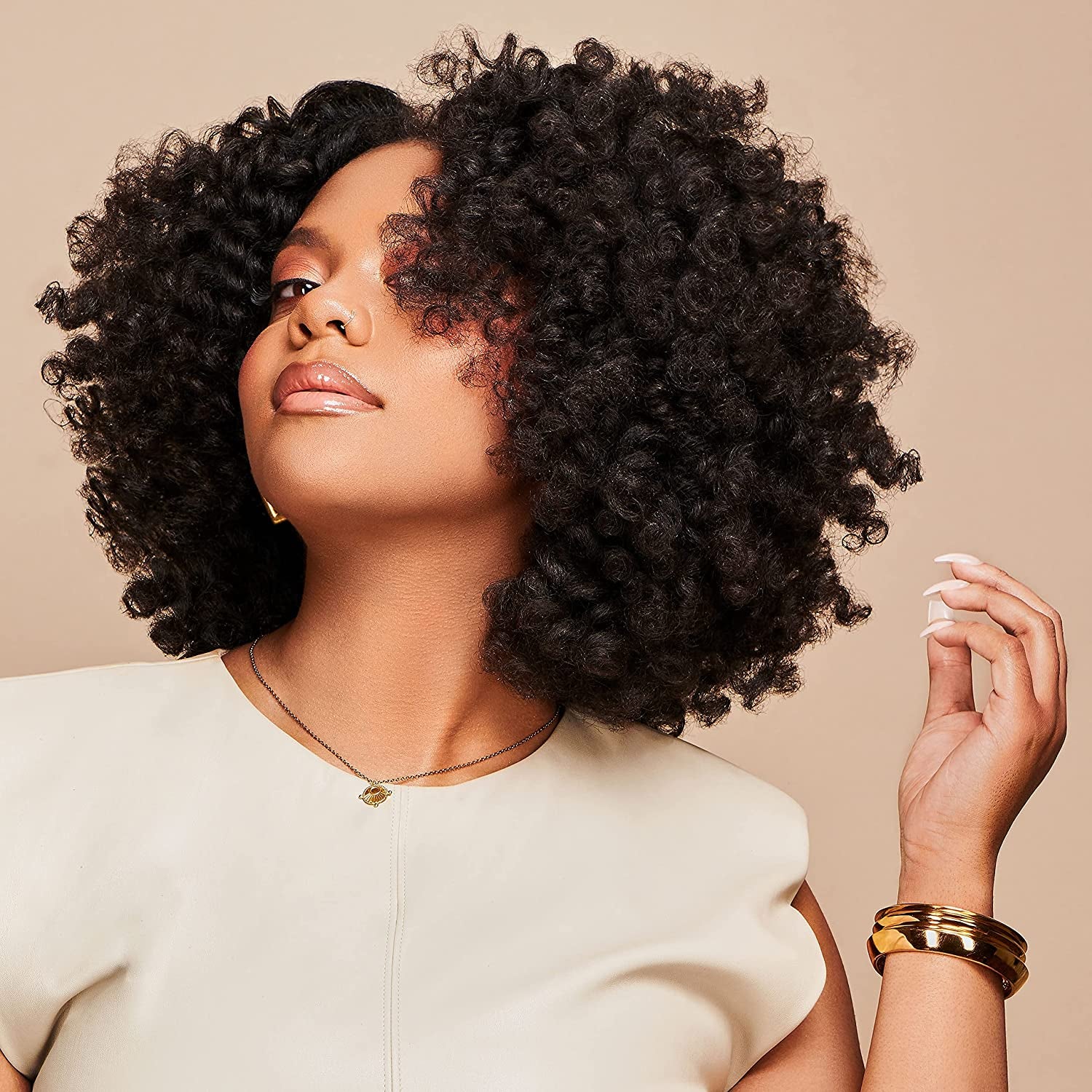 African Pride Moisture Miracle Coconut Oil & Baobab Oil Leave-In Hair Cream - Provides Intense Moisture & Helps Repair Natural Coils & Curls, Hydrates & Strengthens, 18 Oz